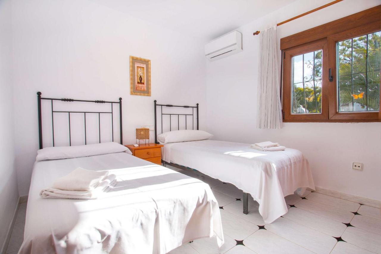 Villa Ibiza - Plusholidays Calpe Bagian luar foto